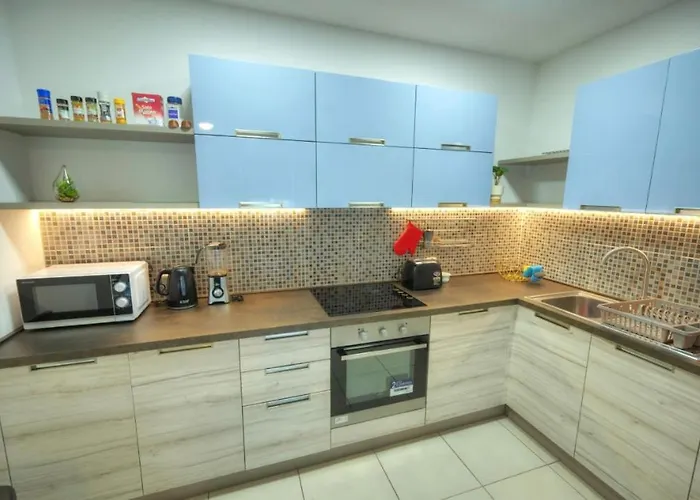 Апартаменты Three Bedroom For Rent In St Julian *